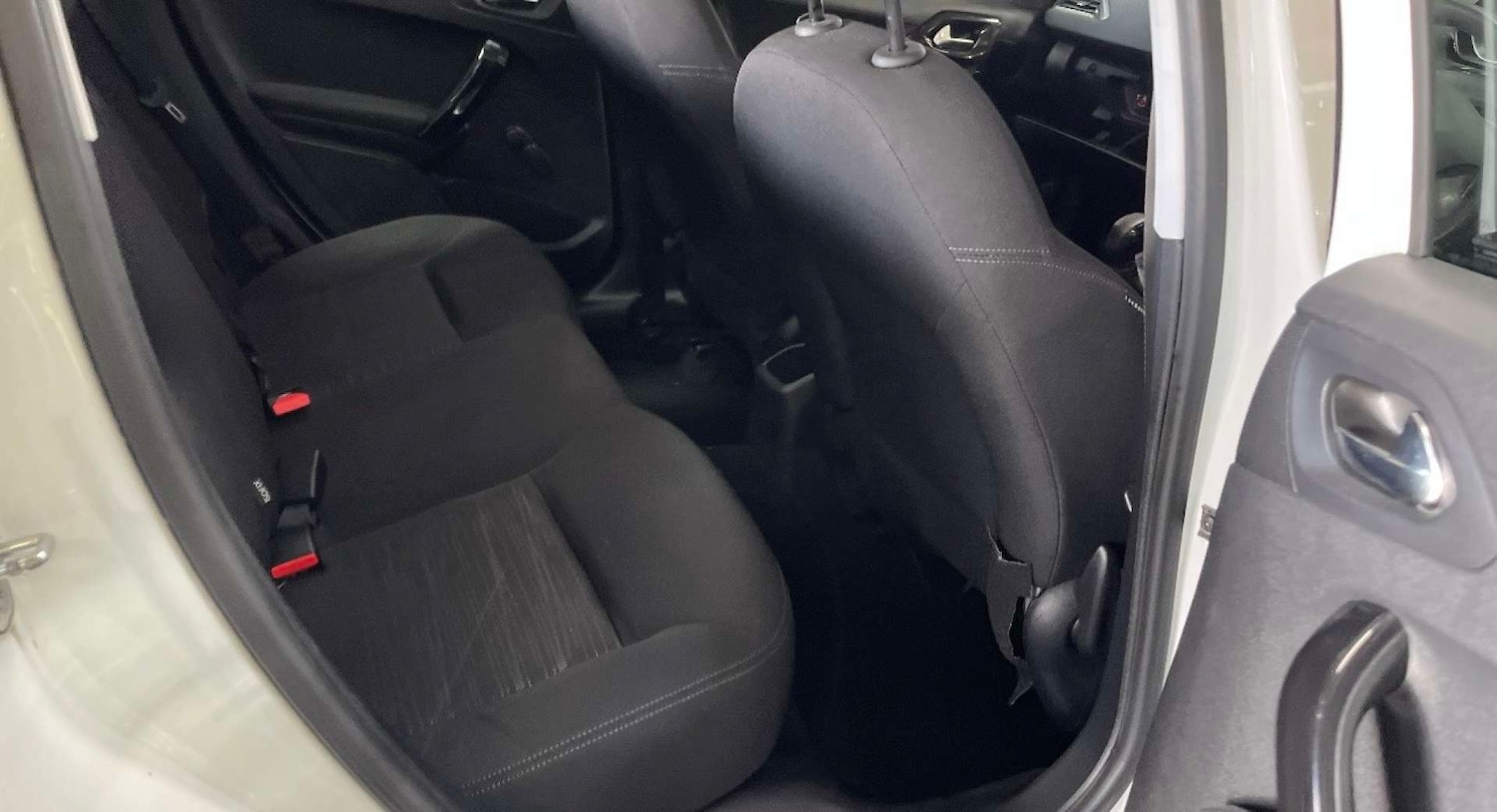 Used Peugeot 208 2015 for sale - 77771467: Photo 6