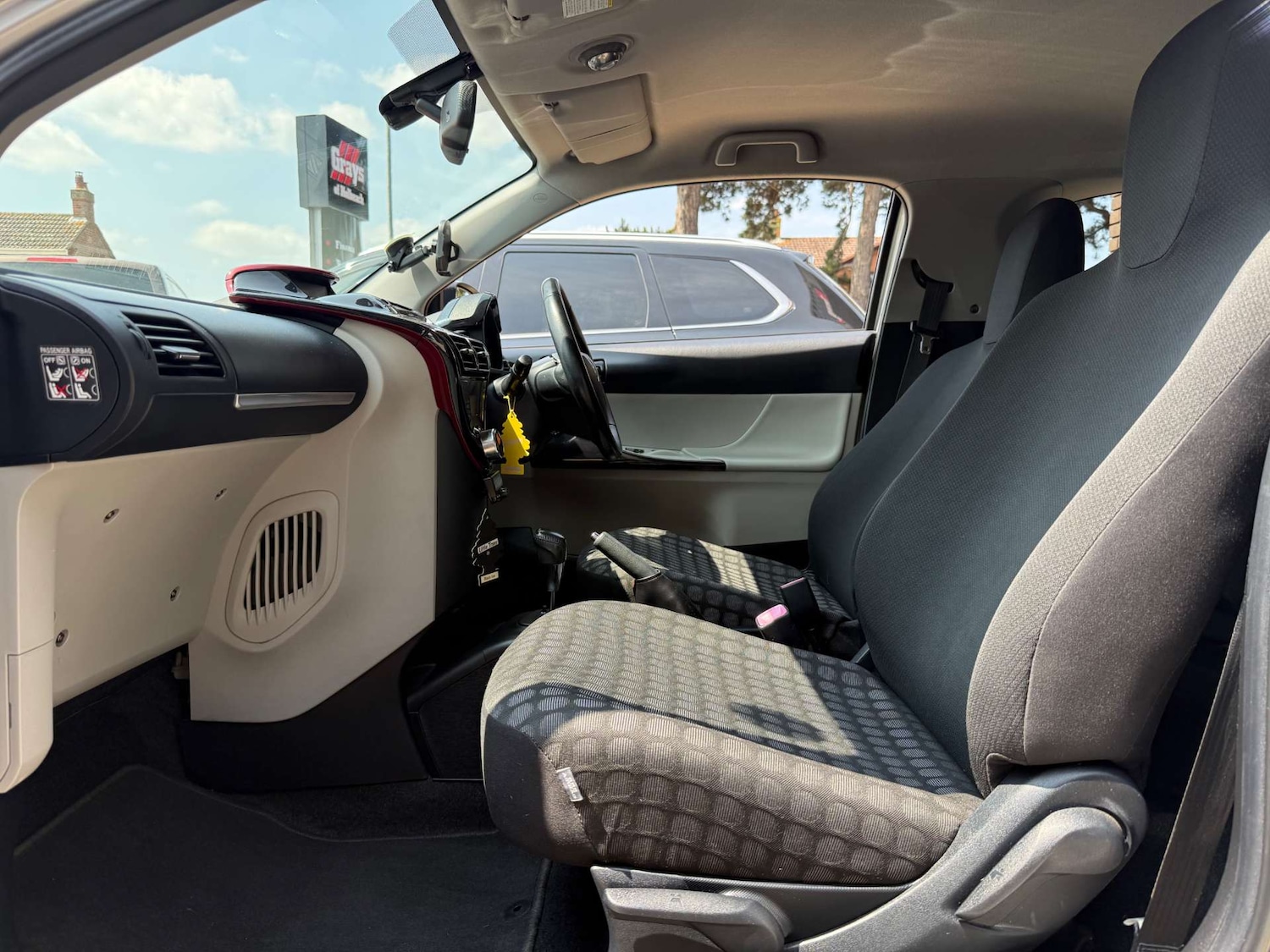 Used Toyota IQ 2011 for sale - 76601137: Photo 10