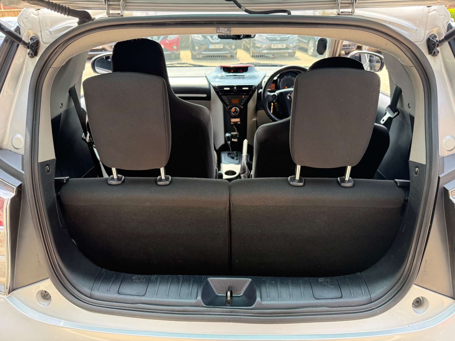 Used Toyota IQ 2011 for sale - 76601137: Photo 17