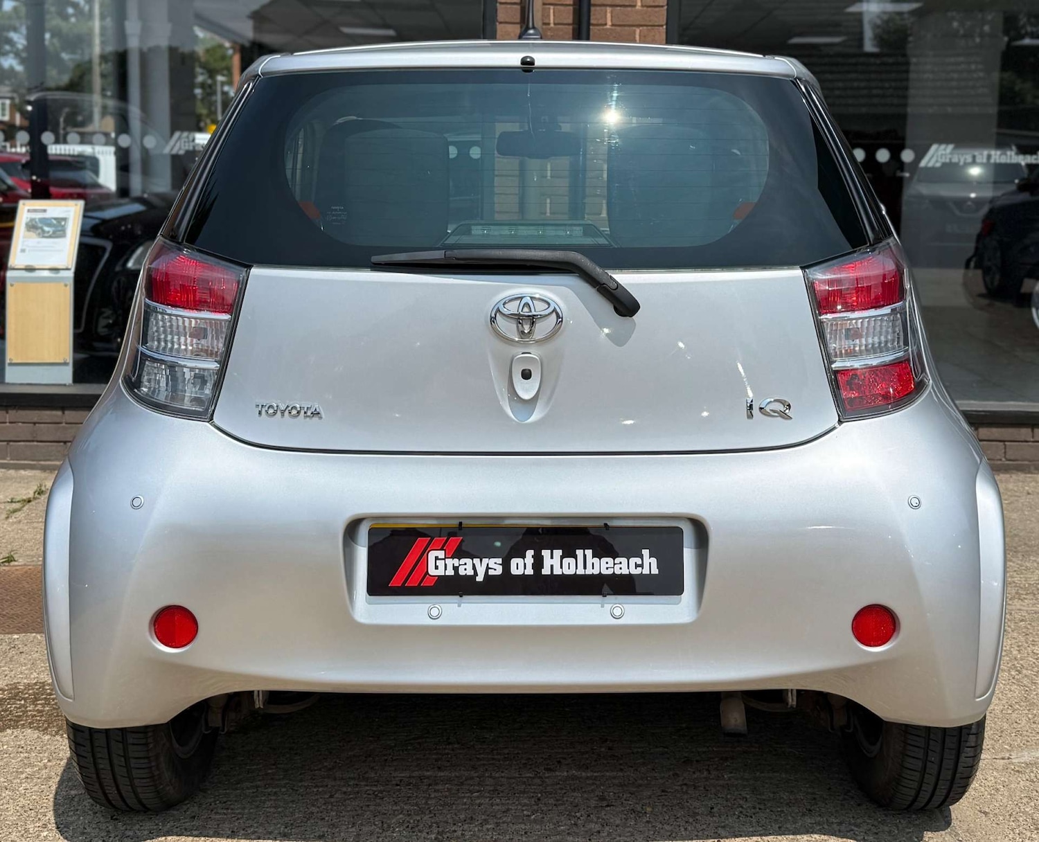 Used Toyota IQ 2011 for sale - 76601137: Photo 5