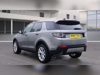 Used Land Rover Discovery Sport 2017 for sale - 76665408: Photo