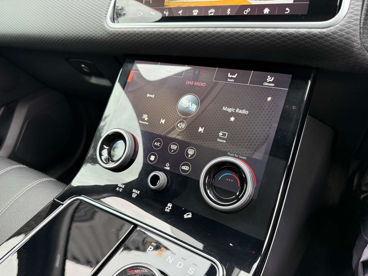 Used Land Rover Range Rover Velar 2019 for sale - 76290948: Photo 16