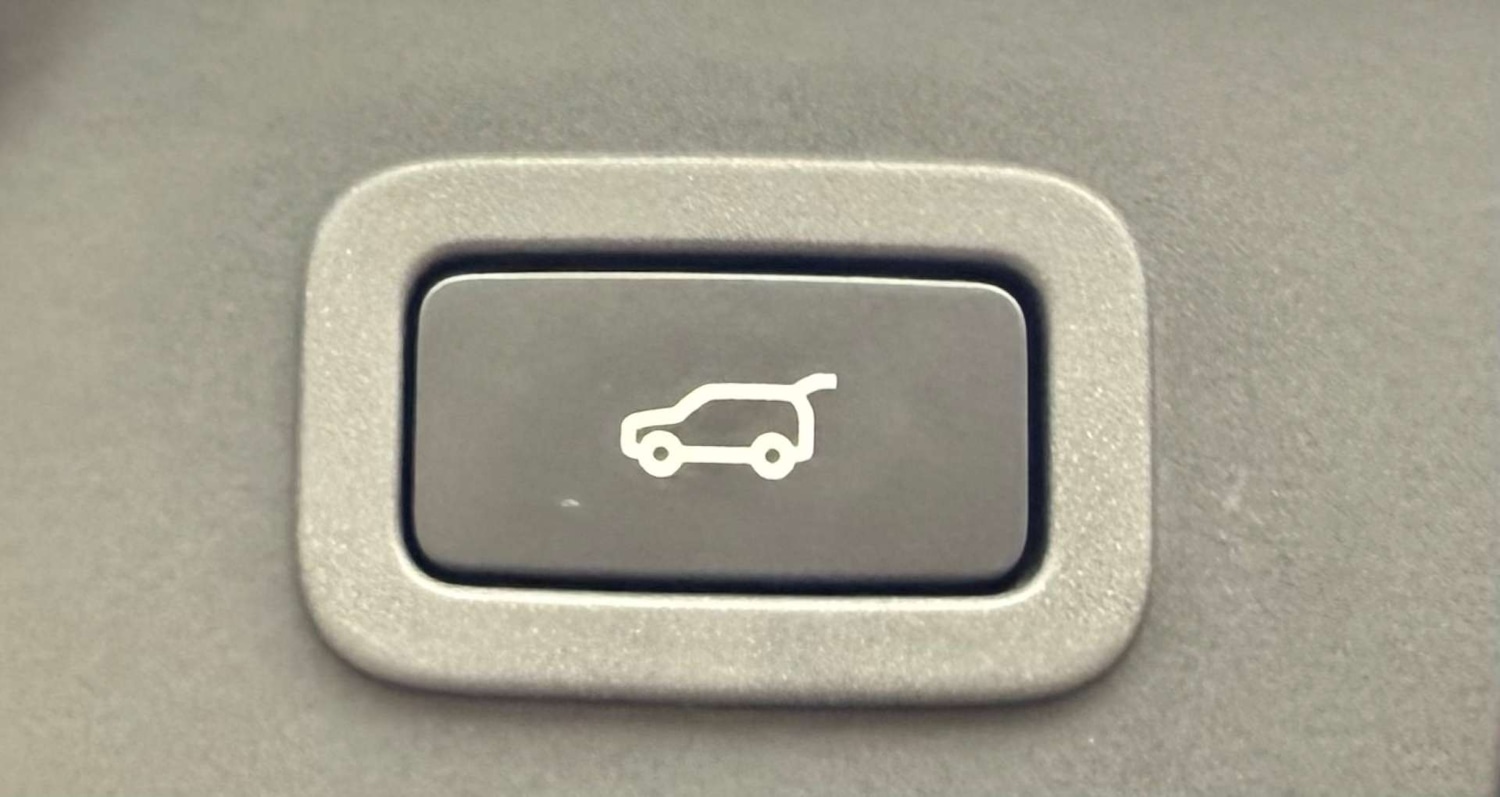 Used Land Rover Range Rover Velar 2019 for sale - 76290948: Photo 40