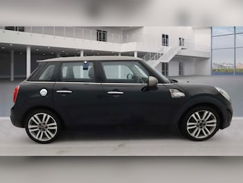 Used MINI Hatch 2017 for sale - 77431876: Photo