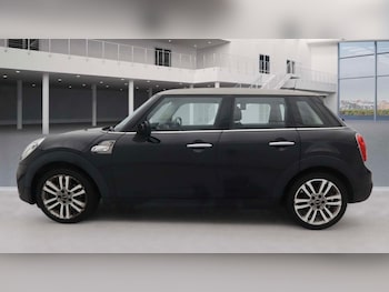 Used MINI Hatch 2017 for sale - 77431876: Photo