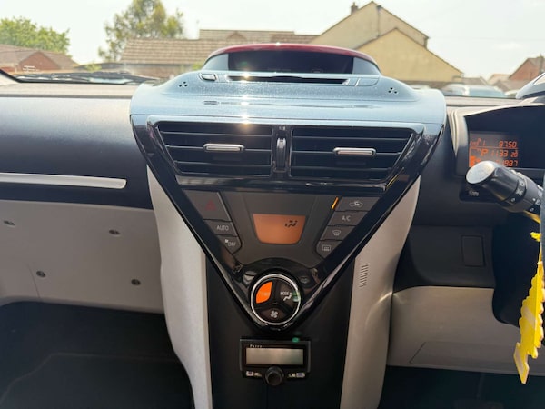 Used Toyota IQ 2011 for sale - 75391519: Photo 12