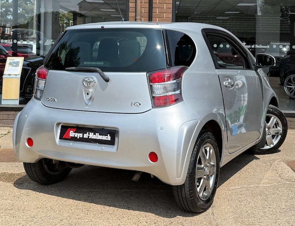 Used Toyota IQ 2011 for sale - 75391519: Photo 6