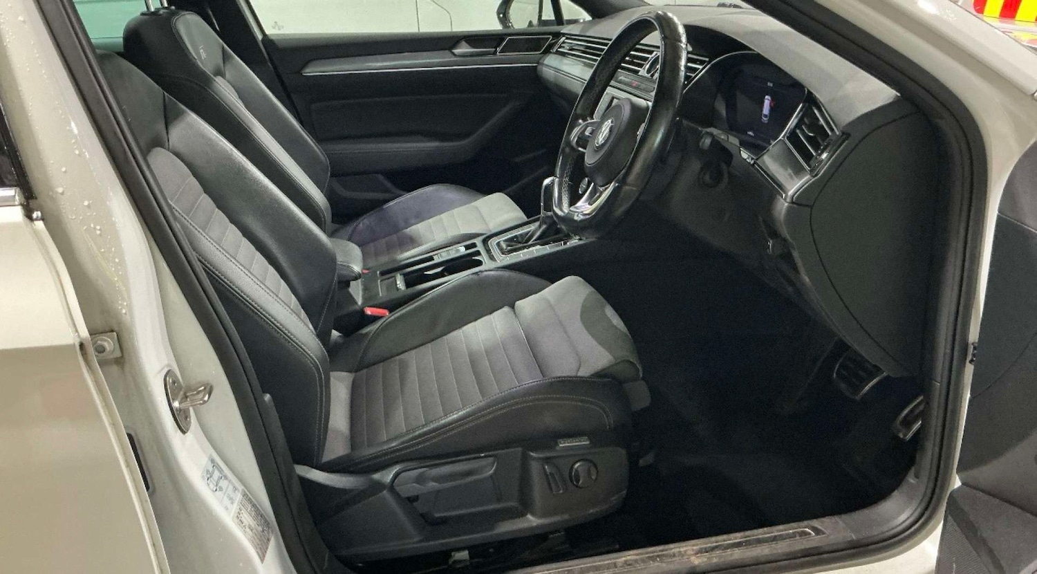 Used Volkswagen Passat 2017 for sale - 76642927: Photo 3