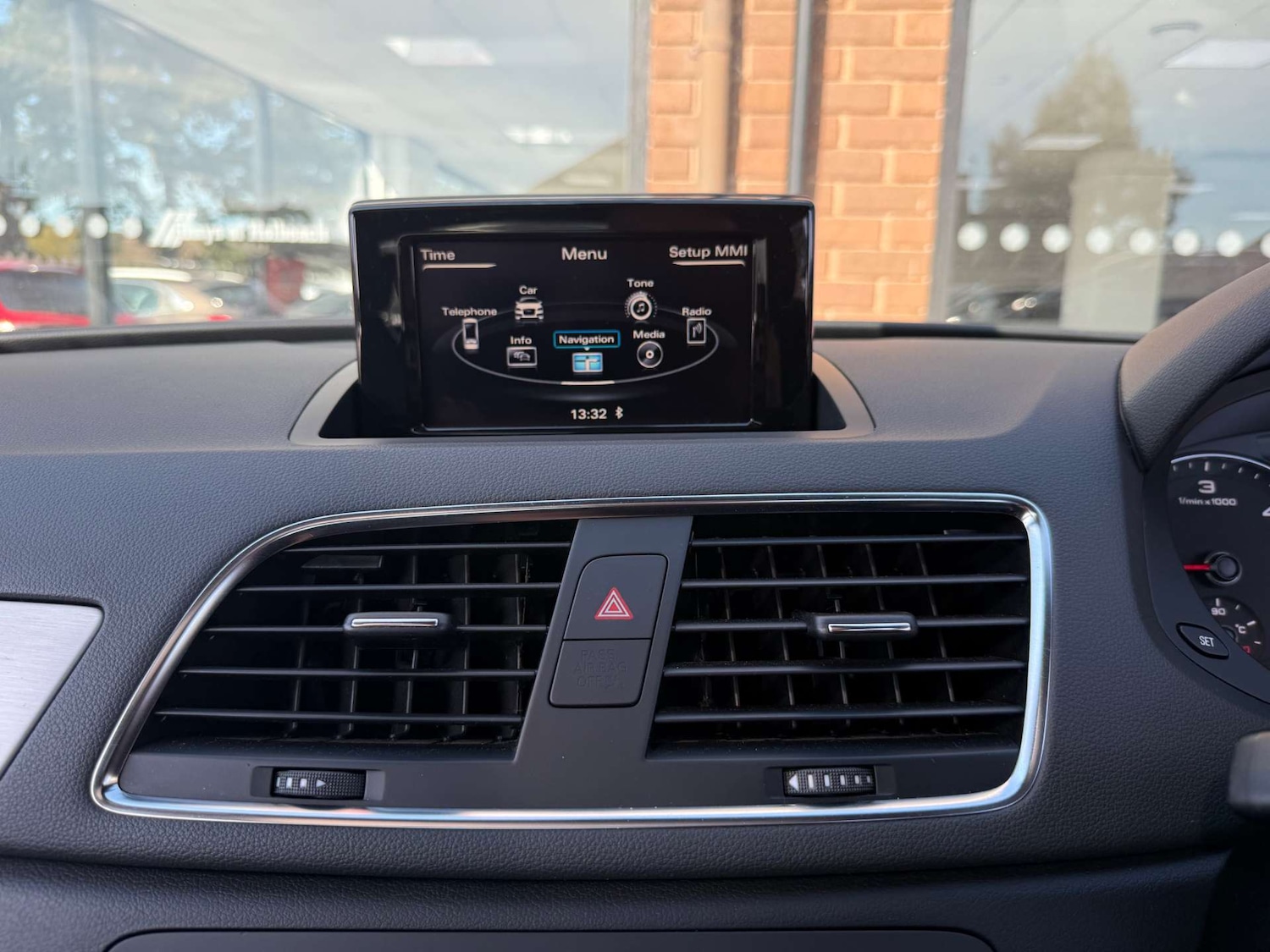 Used Audi Q3 2013 for sale - 76670482: Photo 21