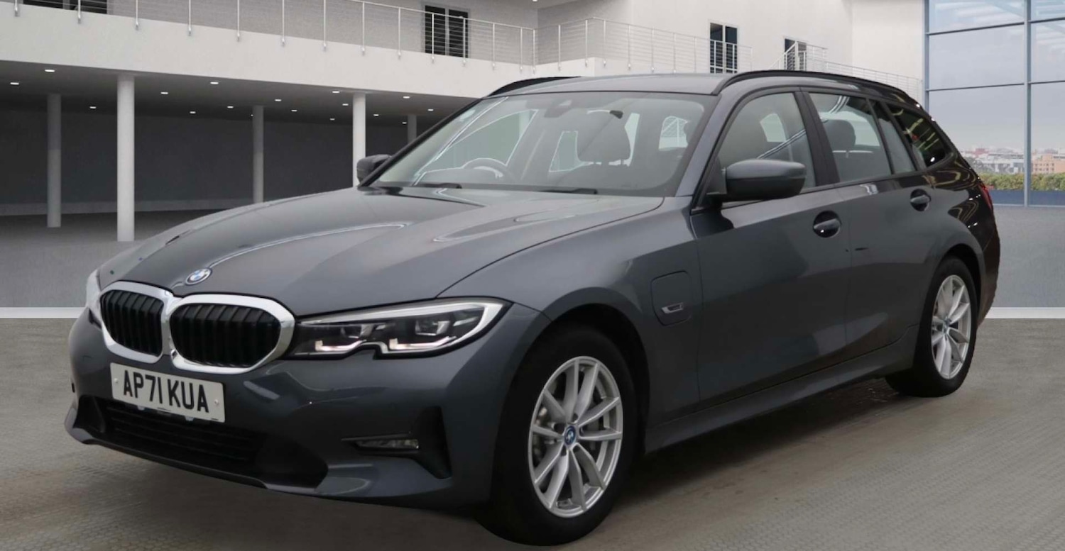 Used BMW 3 Series 2022 for sale - 76402675: Photo 2