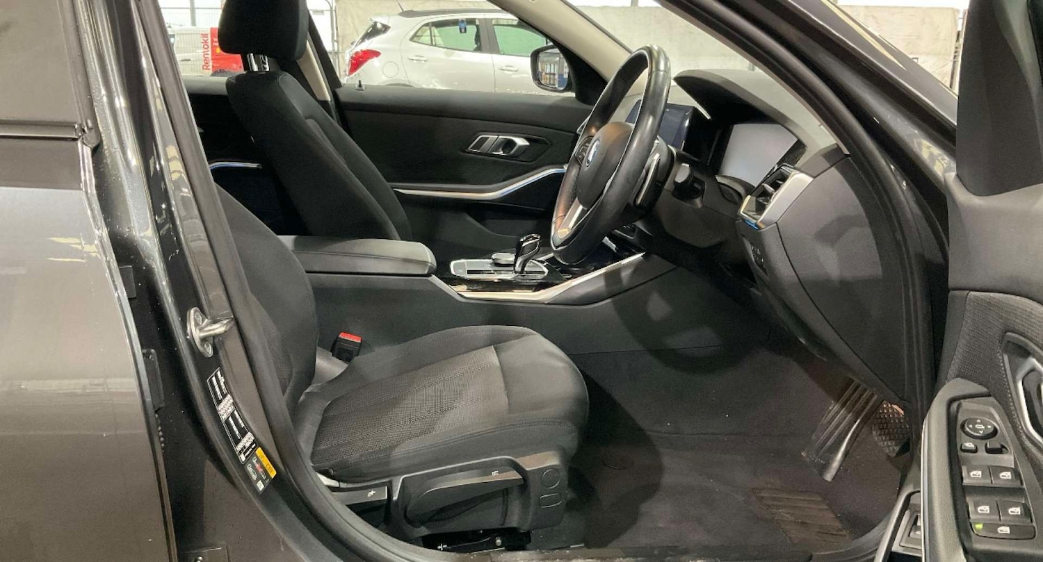 Used BMW 3 Series 2022 for sale - 76402675: Photo 9