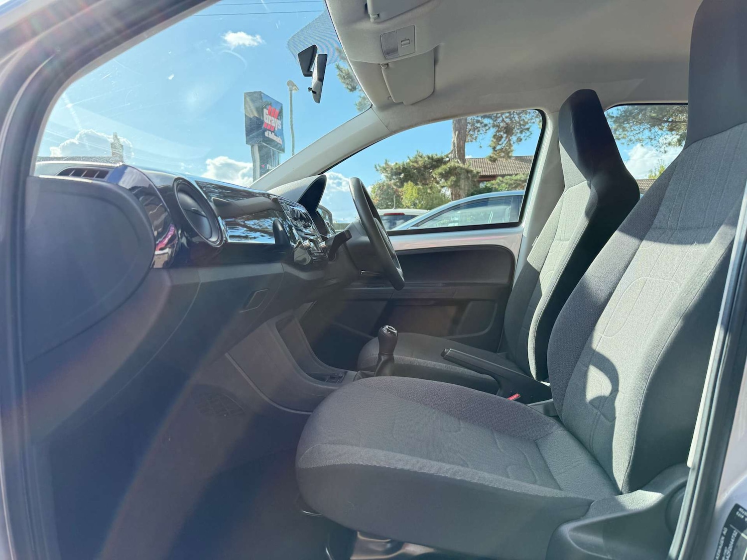 Used Volkswagen up! 2015 for sale - 76280329: Photo 10