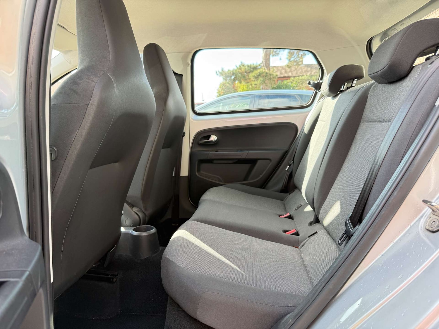 Used Volkswagen up! 2015 for sale - 76280329: Photo 11