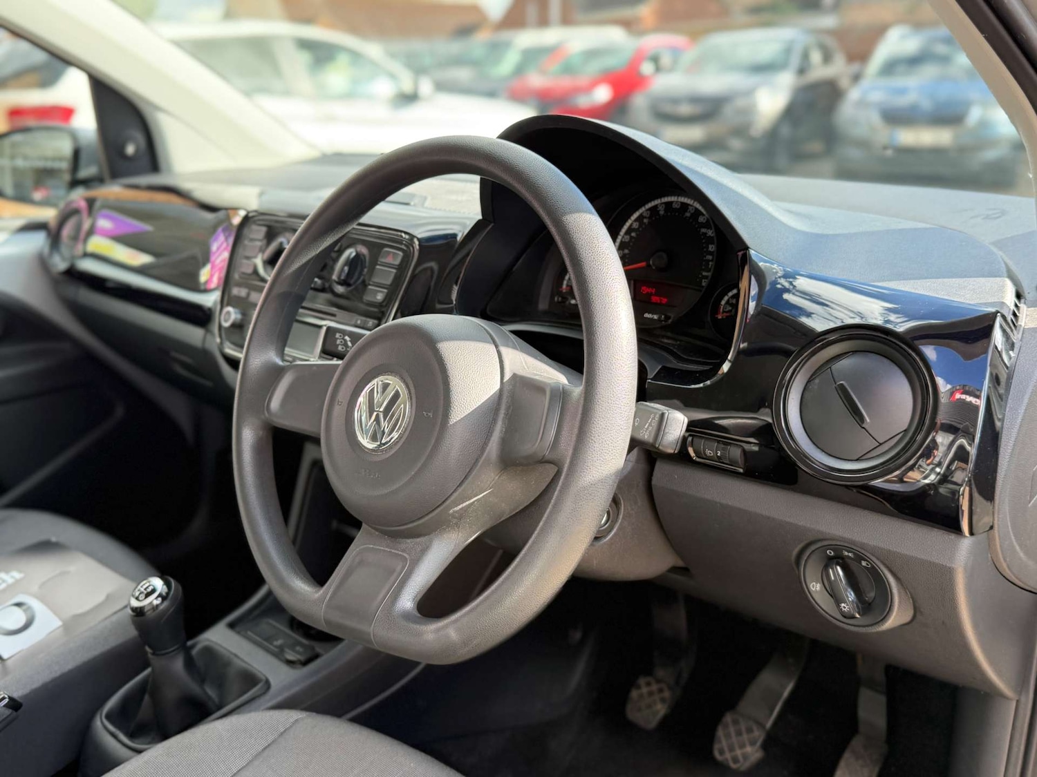 Used Volkswagen up! 2015 for sale - 76280329: Photo 12