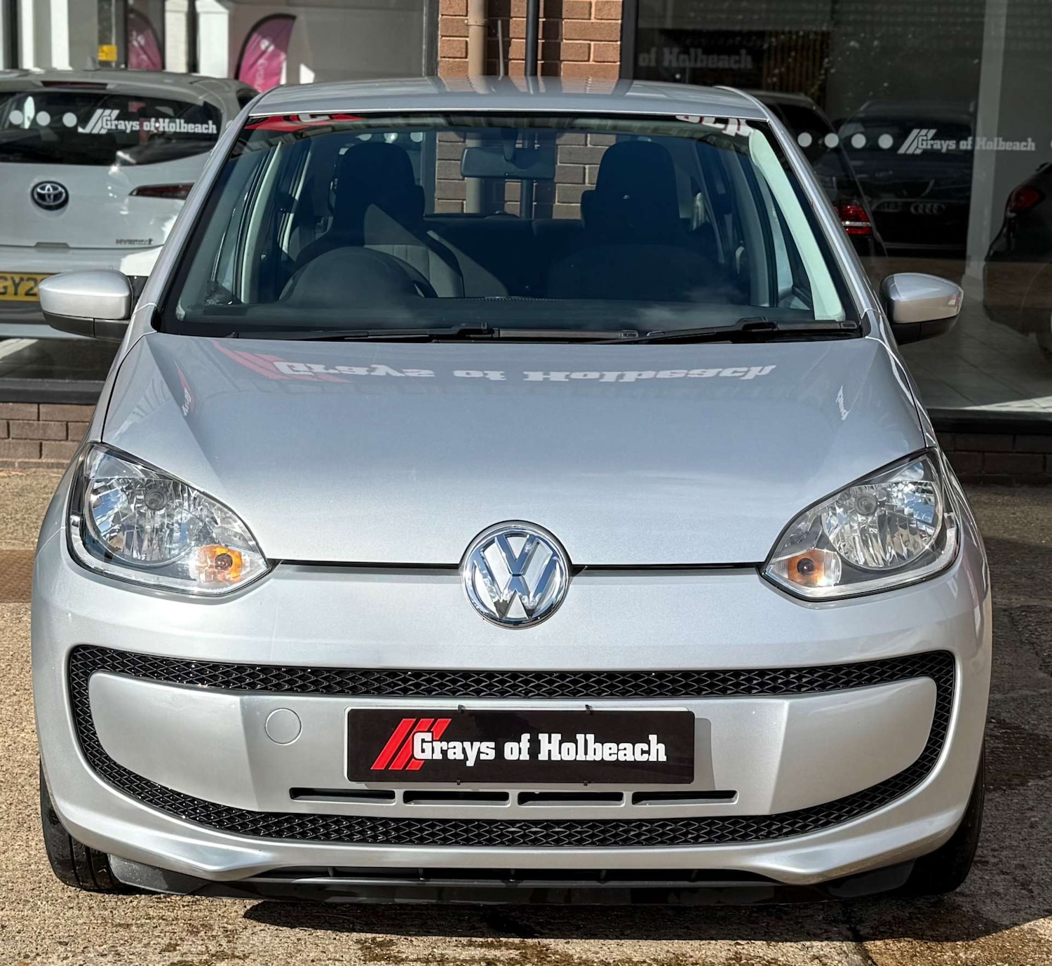 Used Volkswagen up! 2015 for sale - 76280329: Photo 2