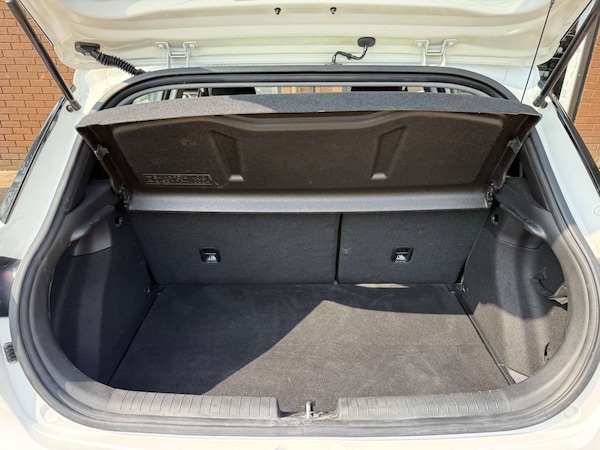 Used Hyundai i20 2017 for sale - 76277969: Photo 16