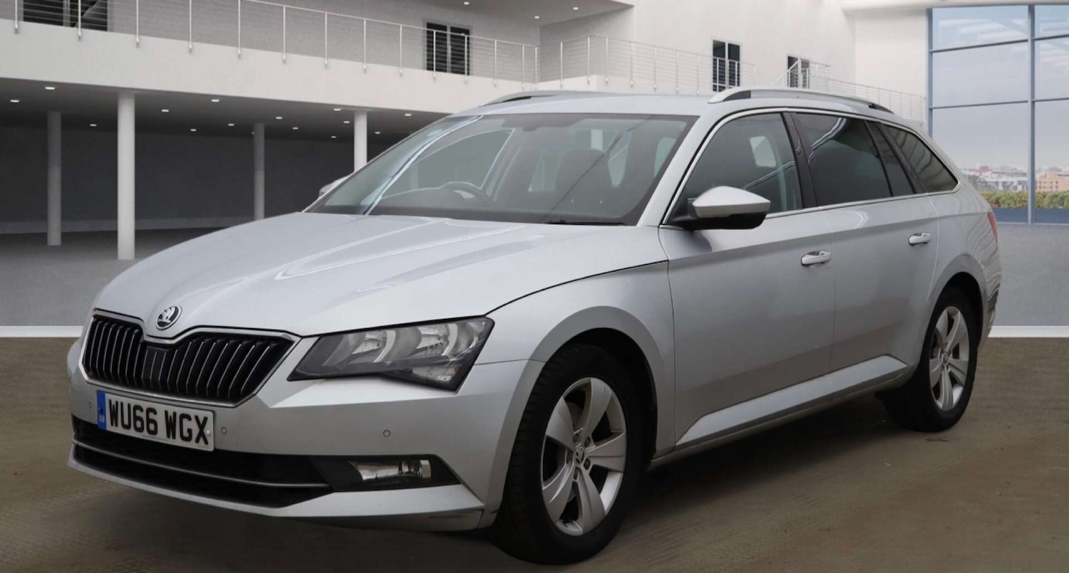 Used Skoda Superb 2016 for sale - 76519236: Photo 2