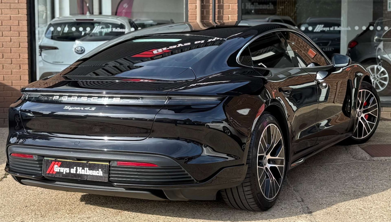 Used Porsche Taycan 2022 for sale - 76077982: Photo 6