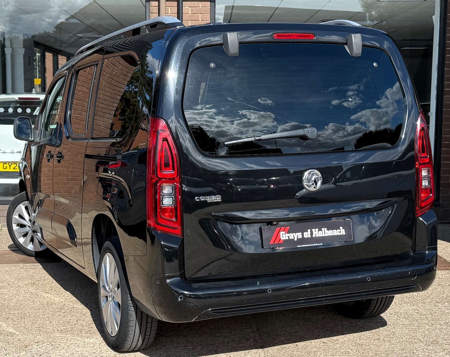 Used Vauxhall Combo Life 2020 for sale - 76077965: Photo 3