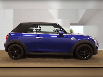 Used MINI Convertible 2018 for sale - 78688395: Photo