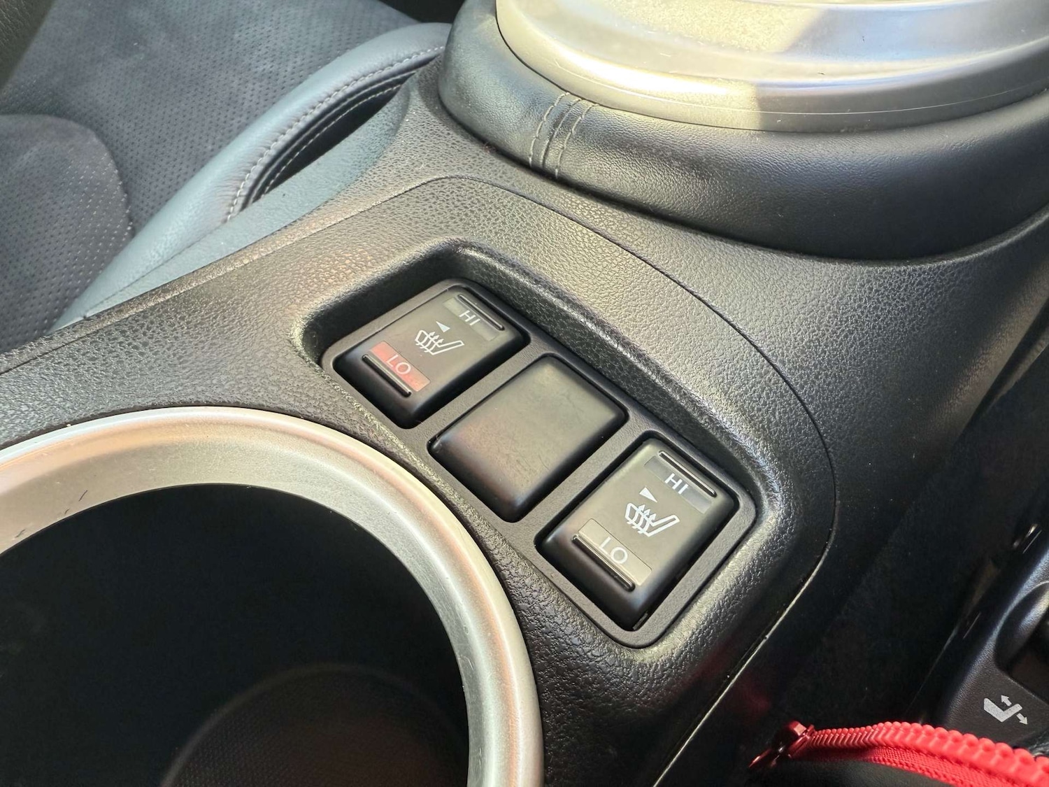 Used Nissan 370 Z 2010 for sale - 76352630: Photo 12