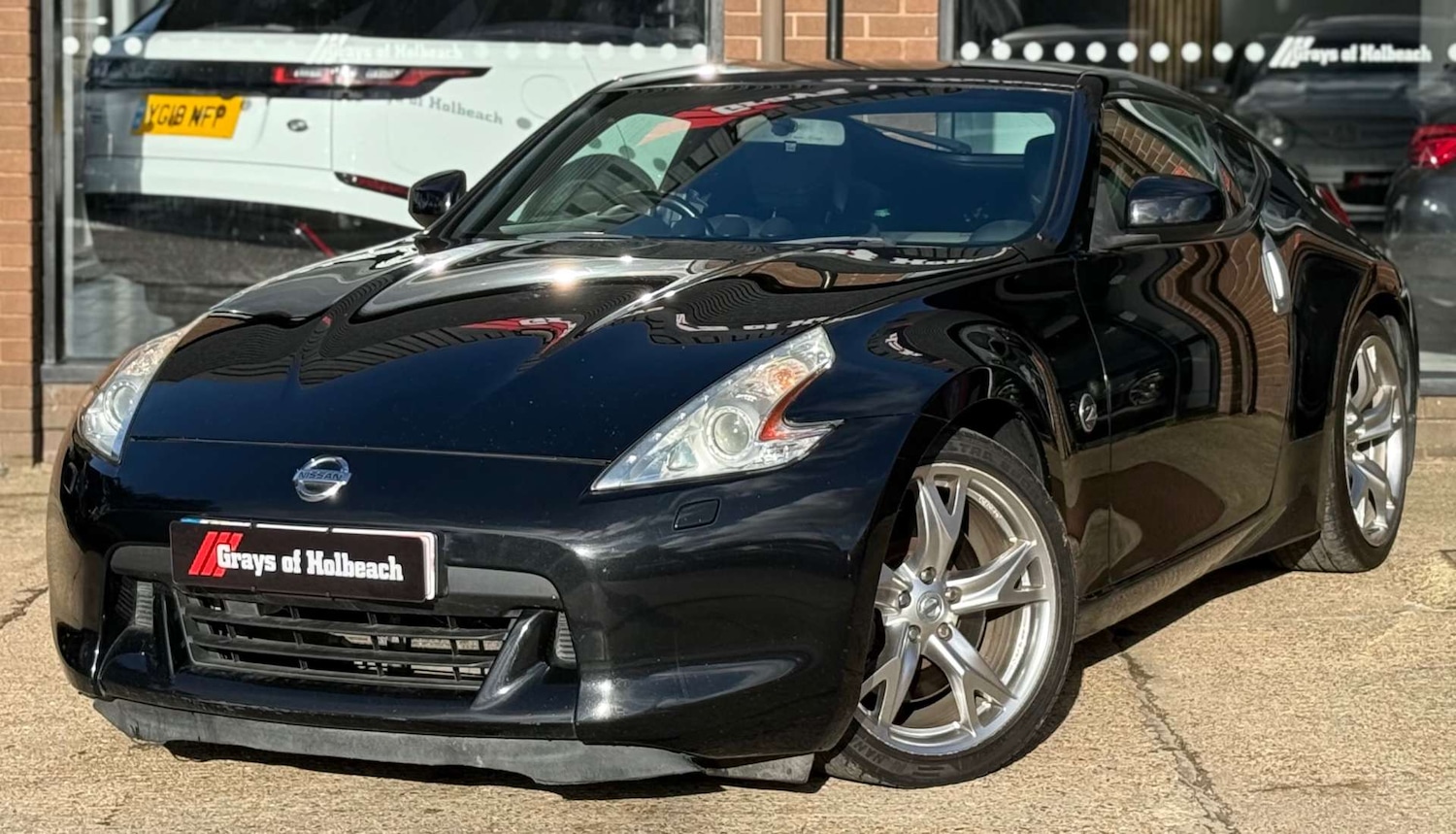 Used Nissan 370 Z 2010 for sale - 76352630: Photo 3