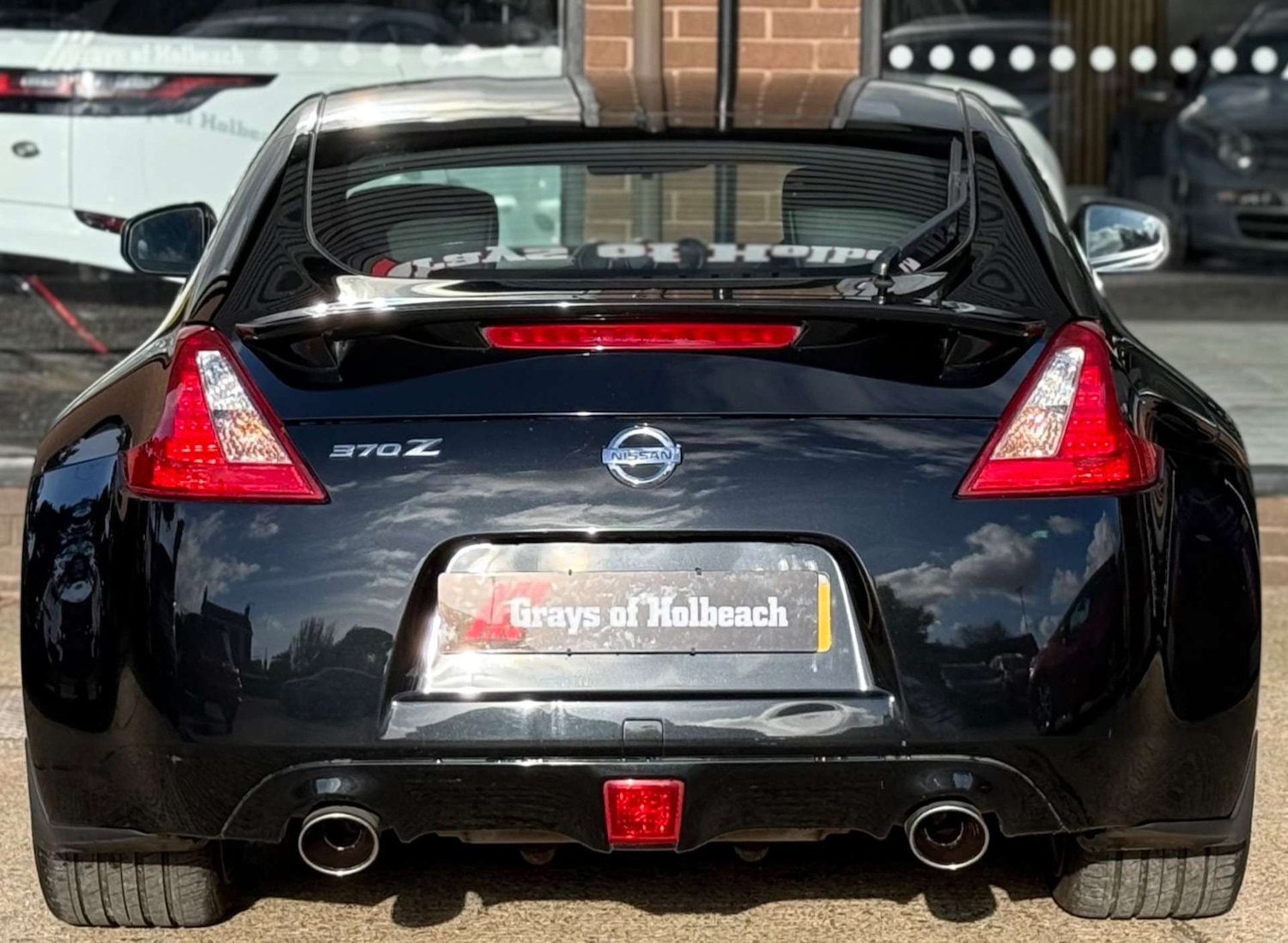 Used Nissan 370 Z 2010 for sale - 76352630: Photo 5