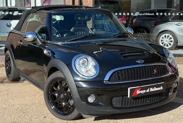 Used MINI Convertible 2010 for sale - 76171659: Photo 1