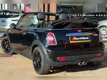 Used MINI Convertible 2010 for sale - 76171659: Photo 4
