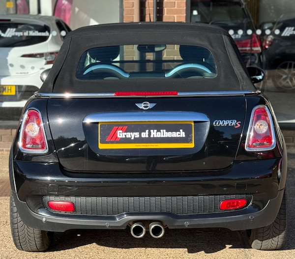 Used MINI Convertible 2010 for sale - 76171659: Photo 6
