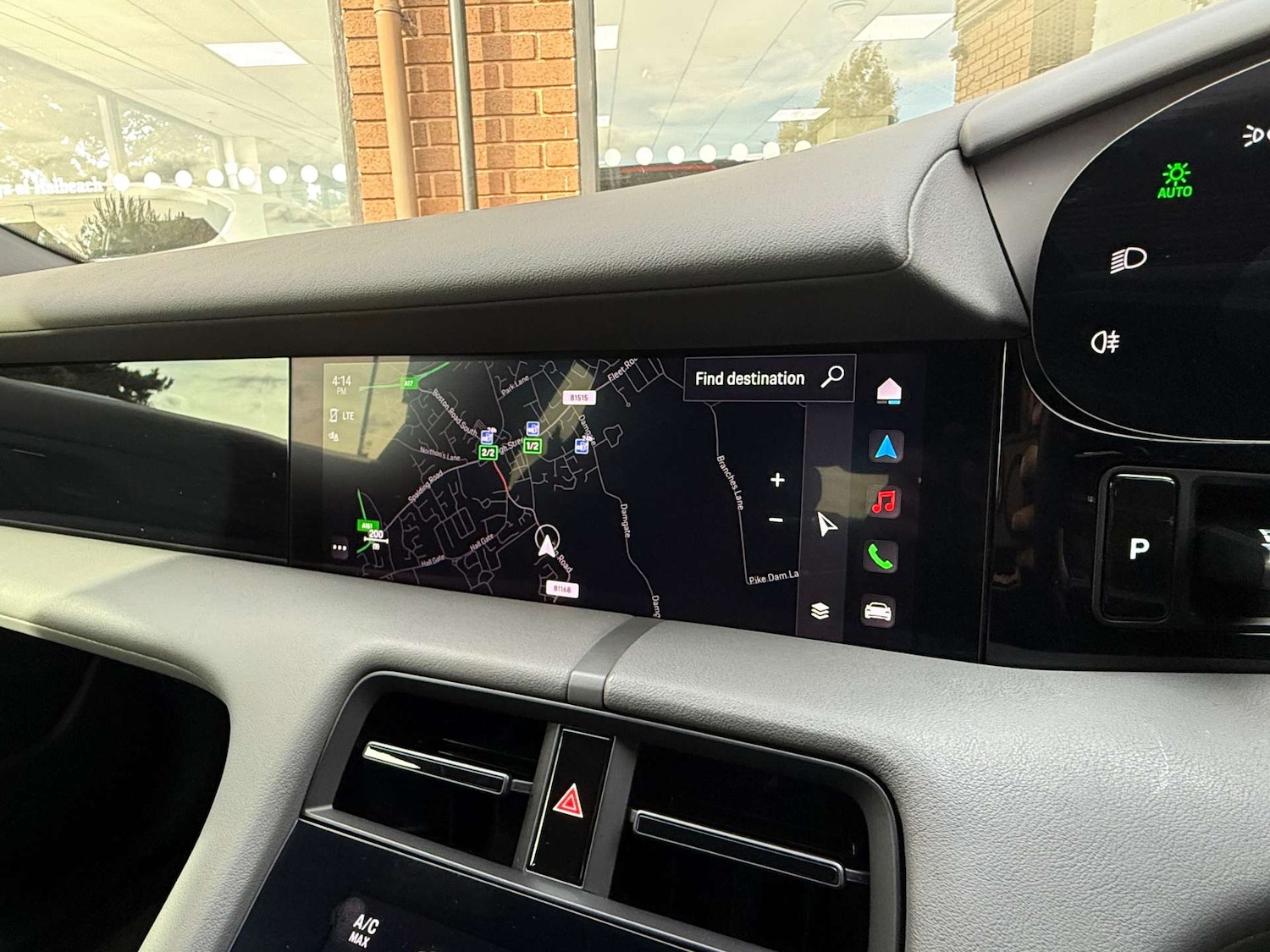 Used Porsche Taycan 2022 for sale - 77259165: Photo 15