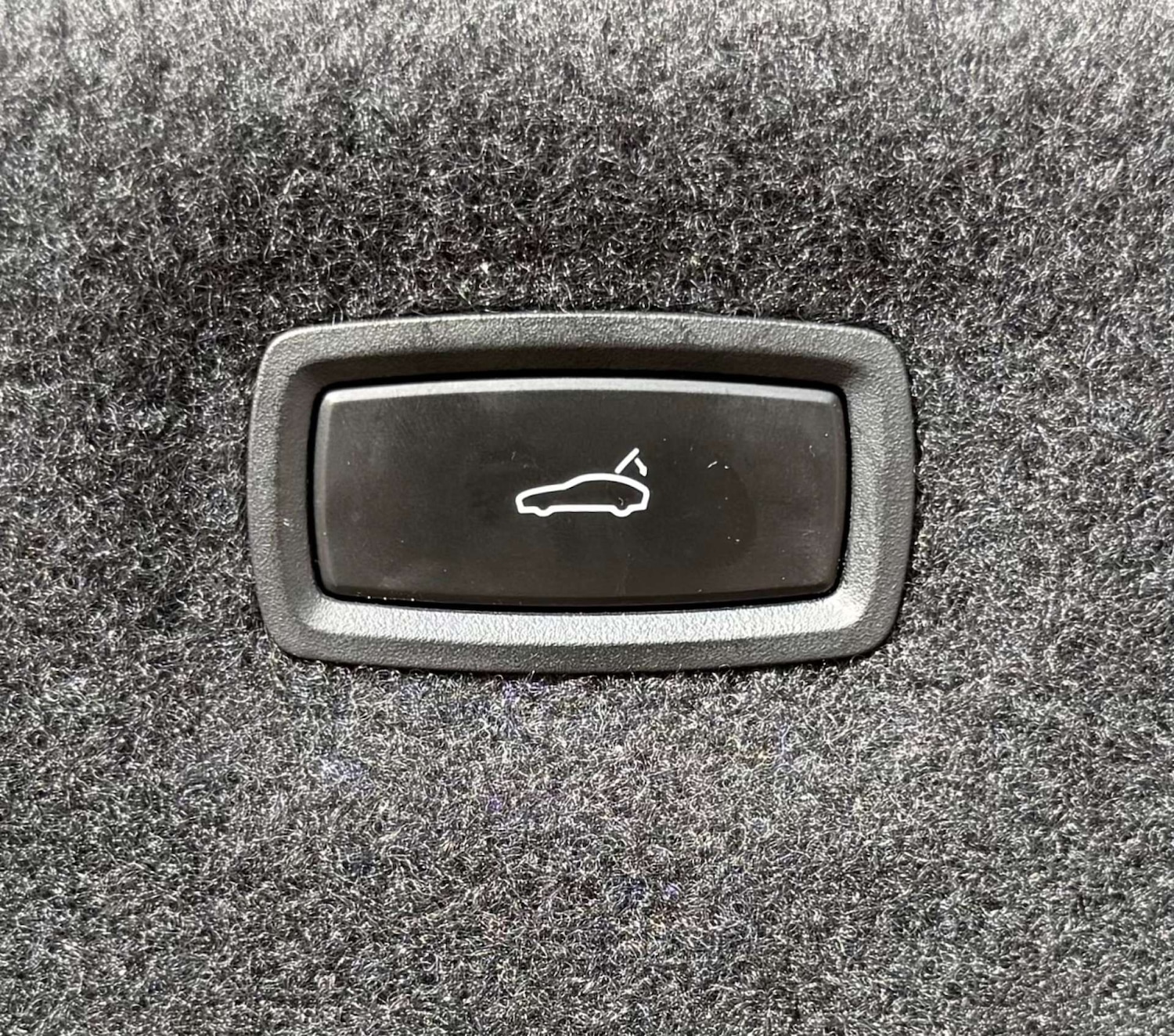 Used Porsche Taycan 2022 for sale - 77259165: Photo 23