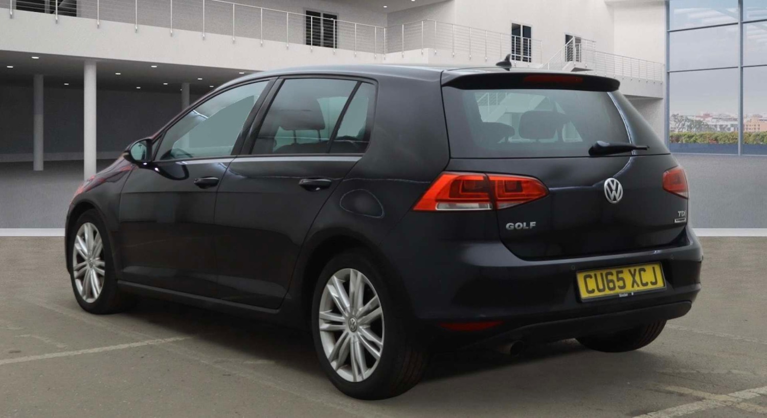 Used Volkswagen Golf 2015 for sale - 77968990: Photo 3