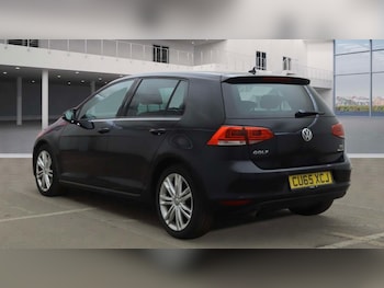 Used Volkswagen Golf 2015 for sale - 77968990: Photo