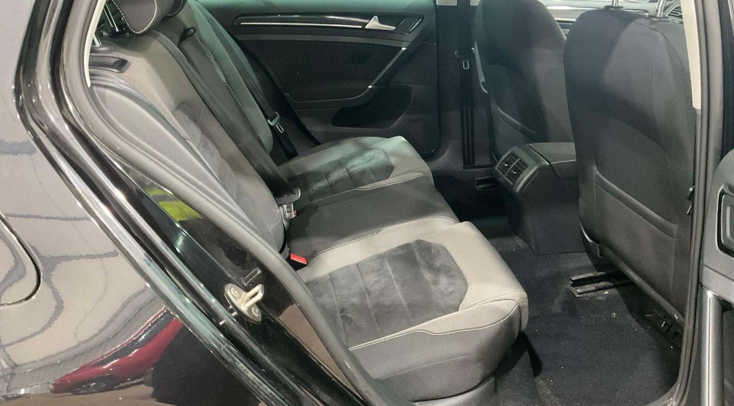 Used Volkswagen Golf 2015 for sale - 77968990: Photo 8