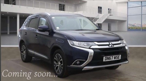 Used Mitsubishi Outlander 2017 for sale - 76278004: Photo 1