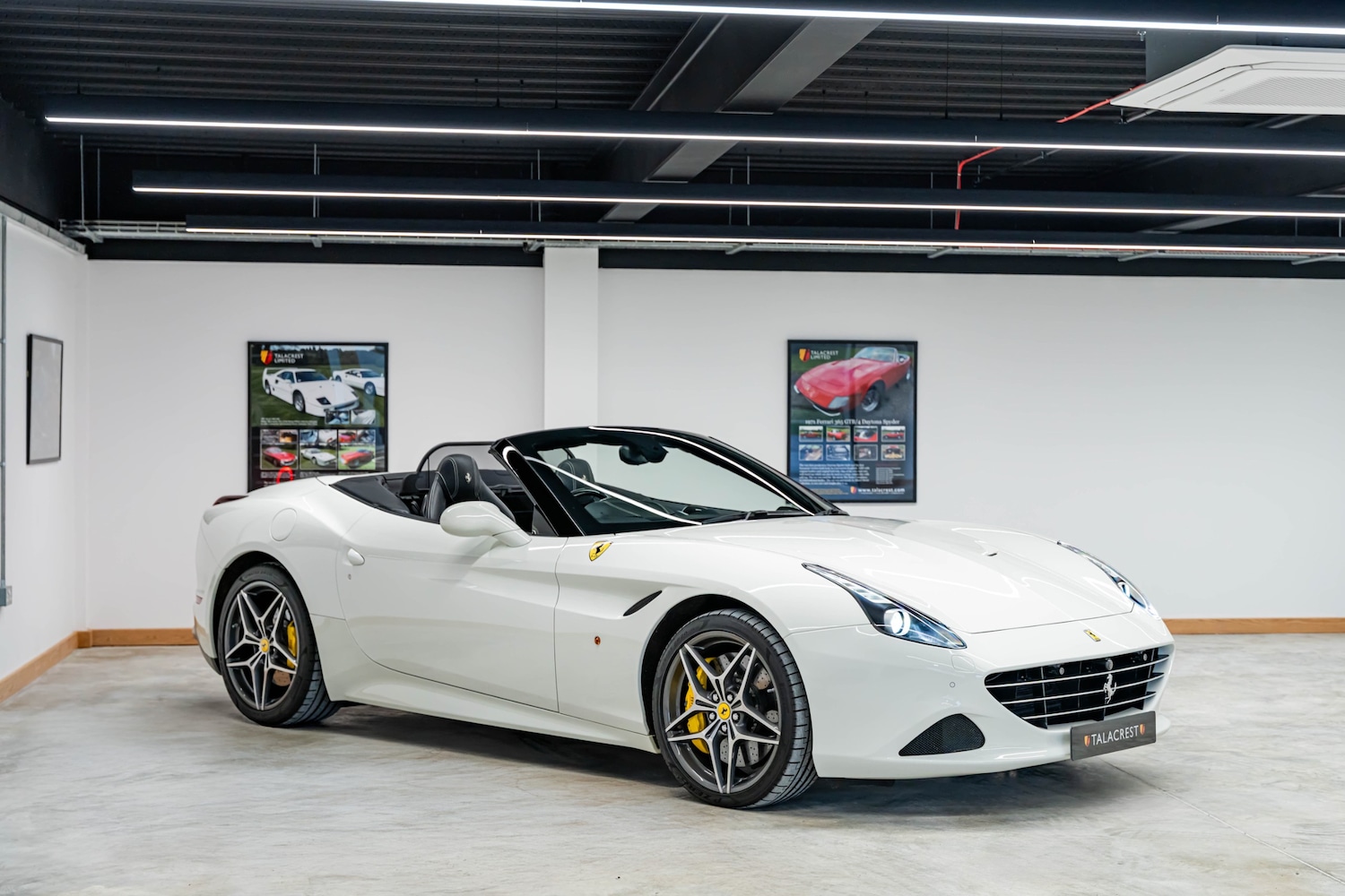 Used Ferrari California 2015 for sale - 77932935: Photo 2