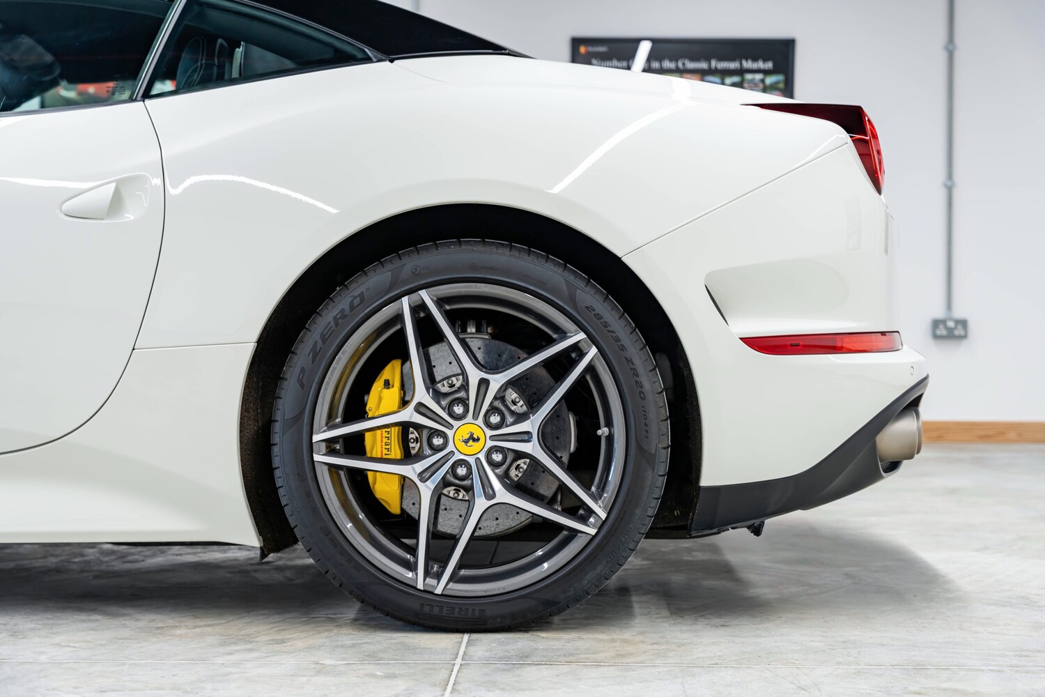 Used Ferrari California 2015 for sale - 77932935: Photo 21