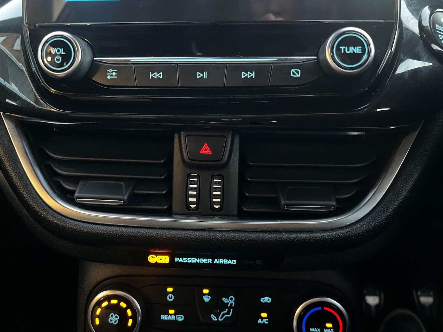 Used Ford Fiesta 2018 for sale - 76634248: Photo 25