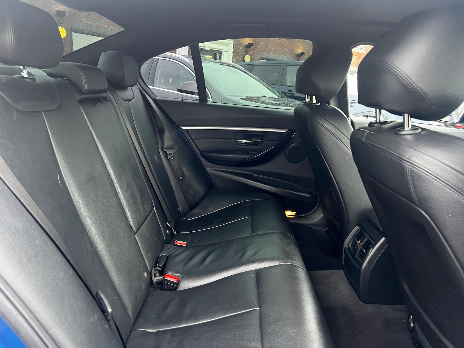 Used BMW 3 Series 2017 for sale - 77550504: Photo 16