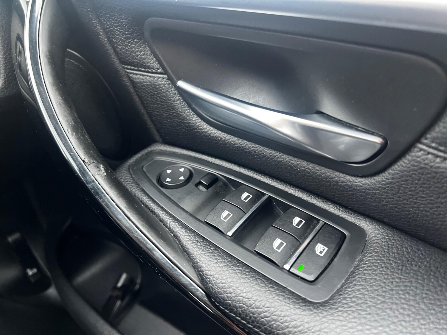 Used BMW 3 Series 2017 for sale - 77550504: Photo 21