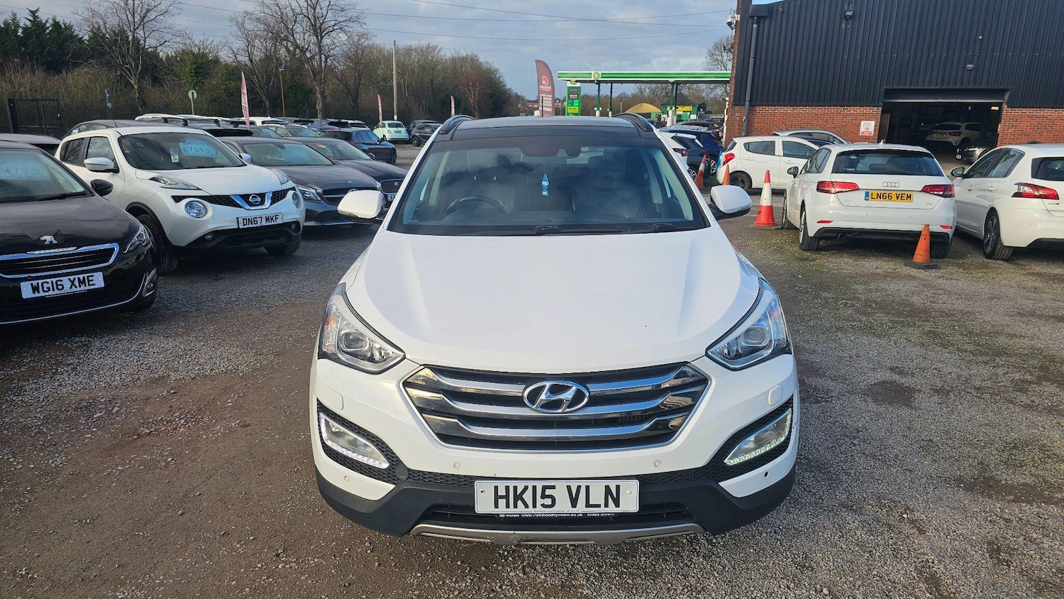 Used Hyundai Santa Fe 2015 for sale - 77049854: Photo 10