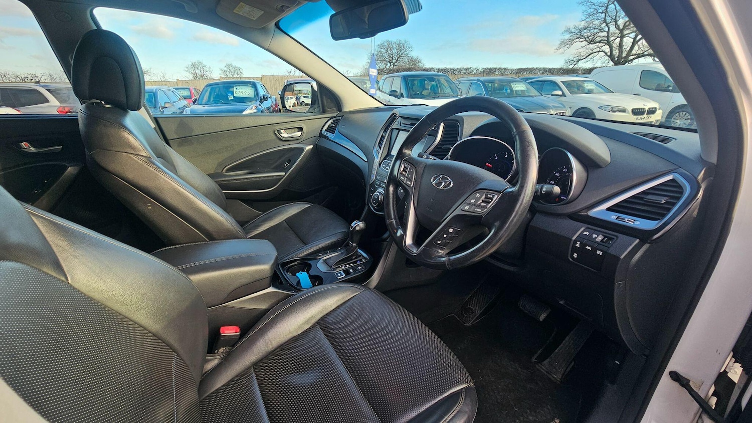 Used Hyundai Santa Fe 2015 for sale - 77049854: Photo 11