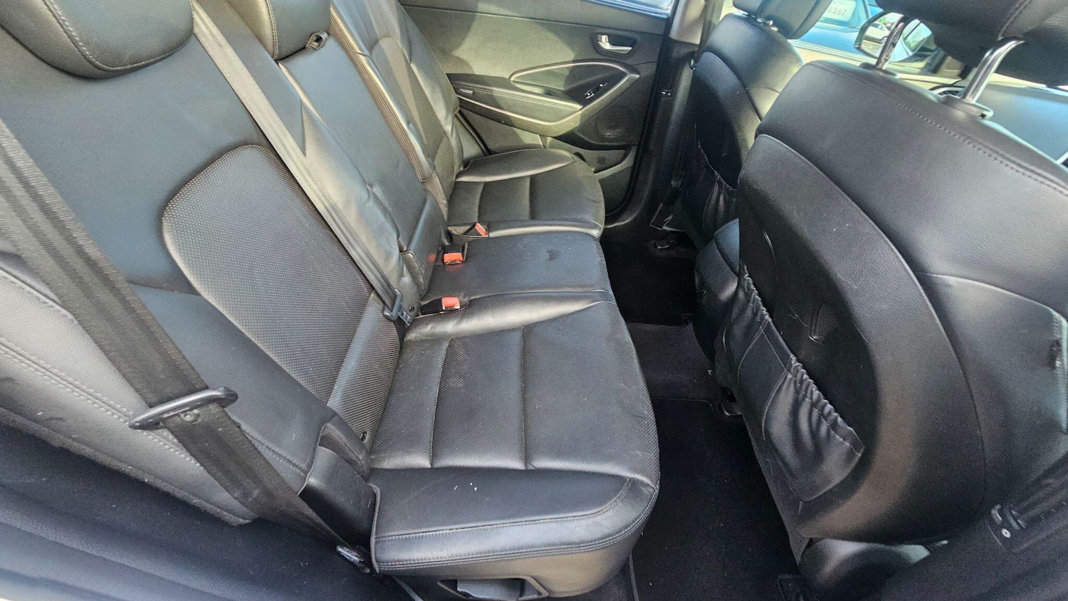 Used Hyundai Santa Fe 2015 for sale - 77049854: Photo 15