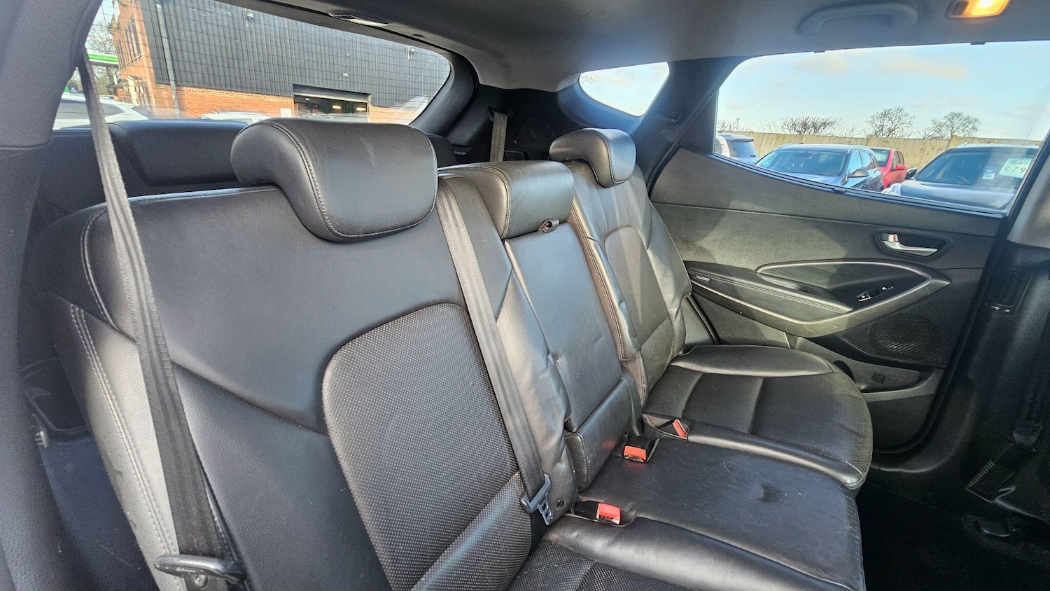 Used Hyundai Santa Fe 2015 for sale - 77049854: Photo 16