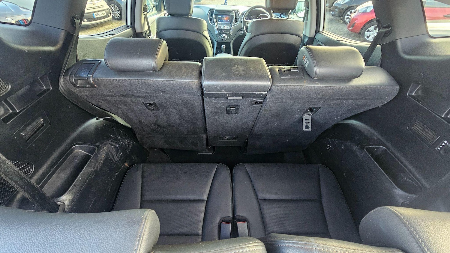 Used Hyundai Santa Fe 2015 for sale - 77049854: Photo 18