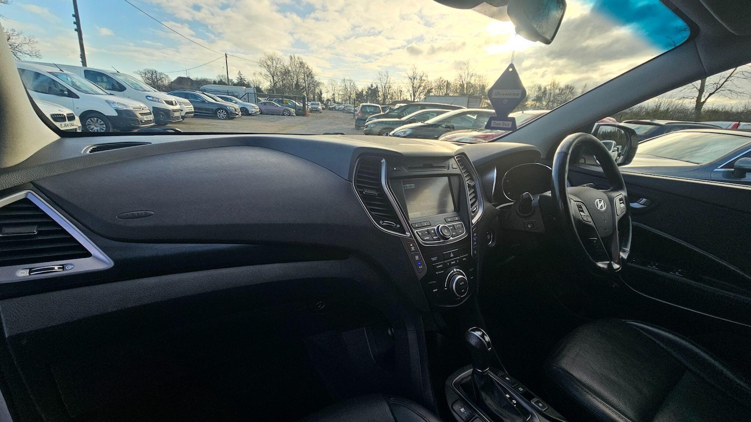 Used Hyundai Santa Fe 2015 for sale - 77049854: Photo 28