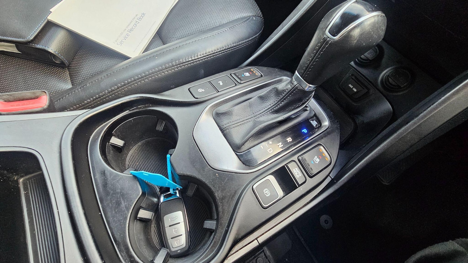 Used Hyundai Santa Fe 2015 for sale - 77049854: Photo 32