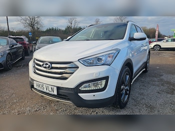 Used Hyundai Santa Fe 2015 for sale - 77049854: Photo