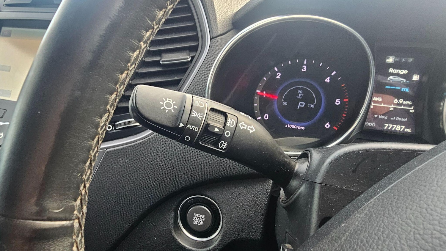 Used Hyundai Santa Fe 2015 for sale - 77049854: Photo 46